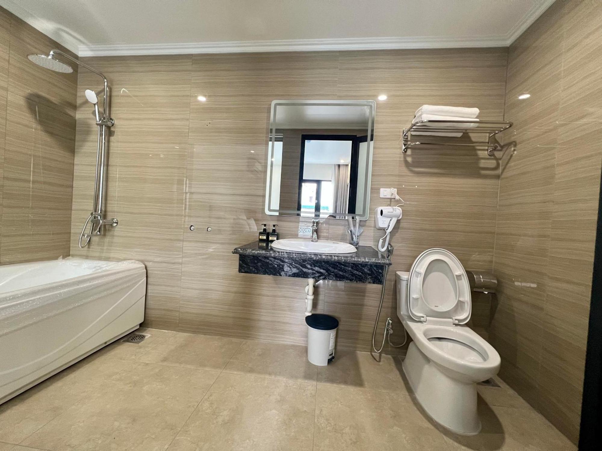 Grand Dragon Noi Bai Hotel 河内 外观 照片