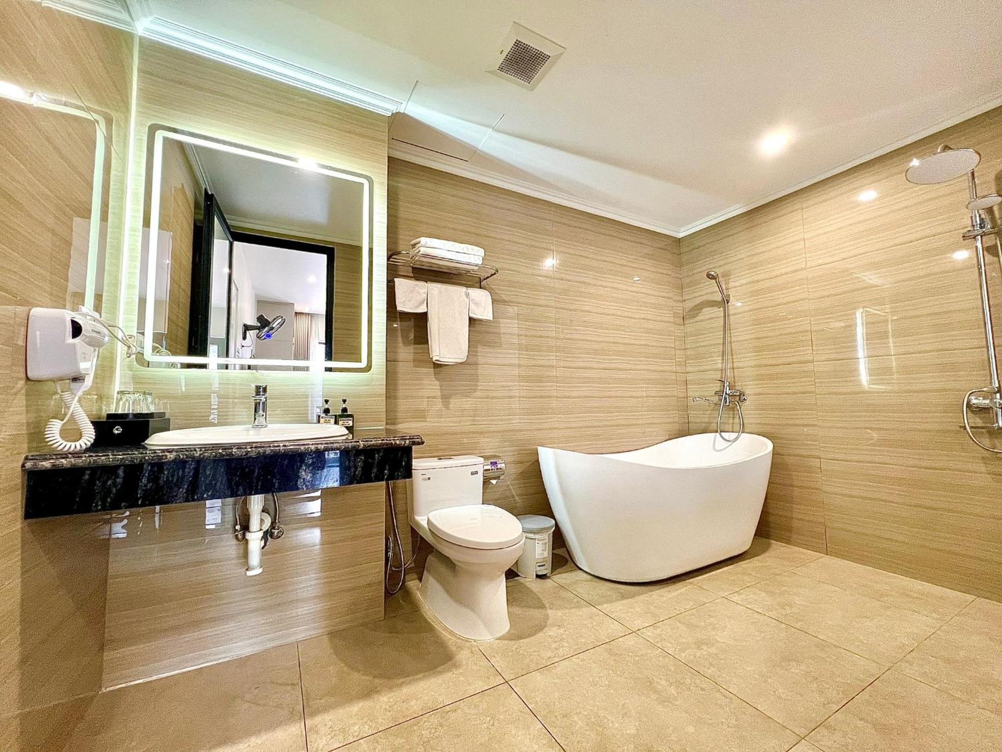 Grand Dragon Noi Bai Hotel 河内 外观 照片